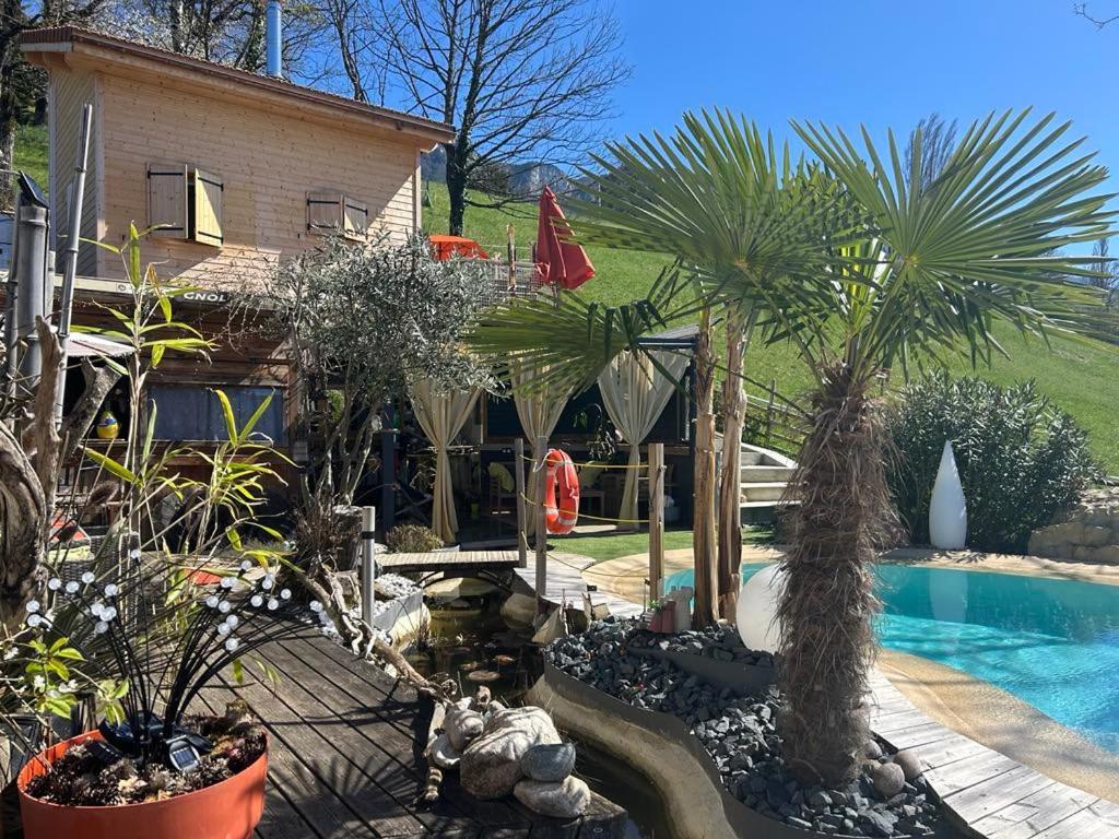 Mouxy A La Marc'Quize Chambres D'Hotes, Petit Dejeuner Compris, Avec Piscine A Debordement En Exterieur, Bain Nordique A 38 Degres En Prestation Supplement Sur Reservation Horaire Anticipee 1 Place De Parking Gratuite Sur Place מראה חיצוני תמונה